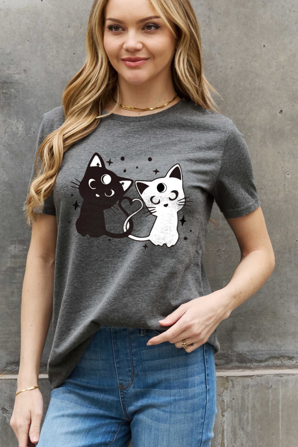 Cats Graphic Round Neck Short Sleeve T-Shirt