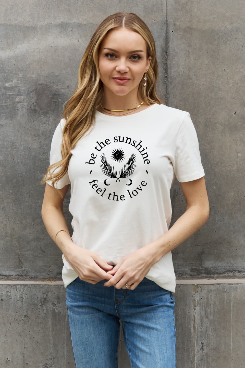 Be The Sunshine Feel The Love Graphic Round Neck Short Sleeve T-Shirt